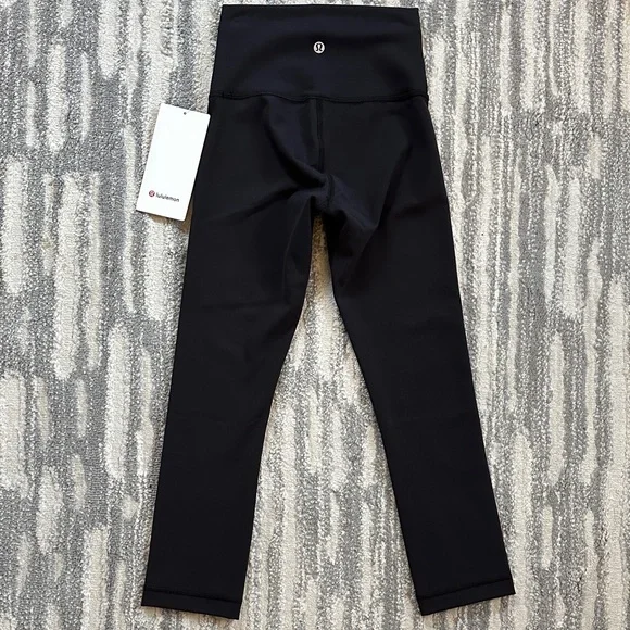 NWT Lululemon Wunder Train HR Crop 21”- Size 2 - Picture 4 of 4